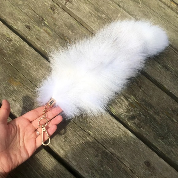 Large Real Random Color Surprise Fox Tail Keychain Charm - Picture 2 of 7